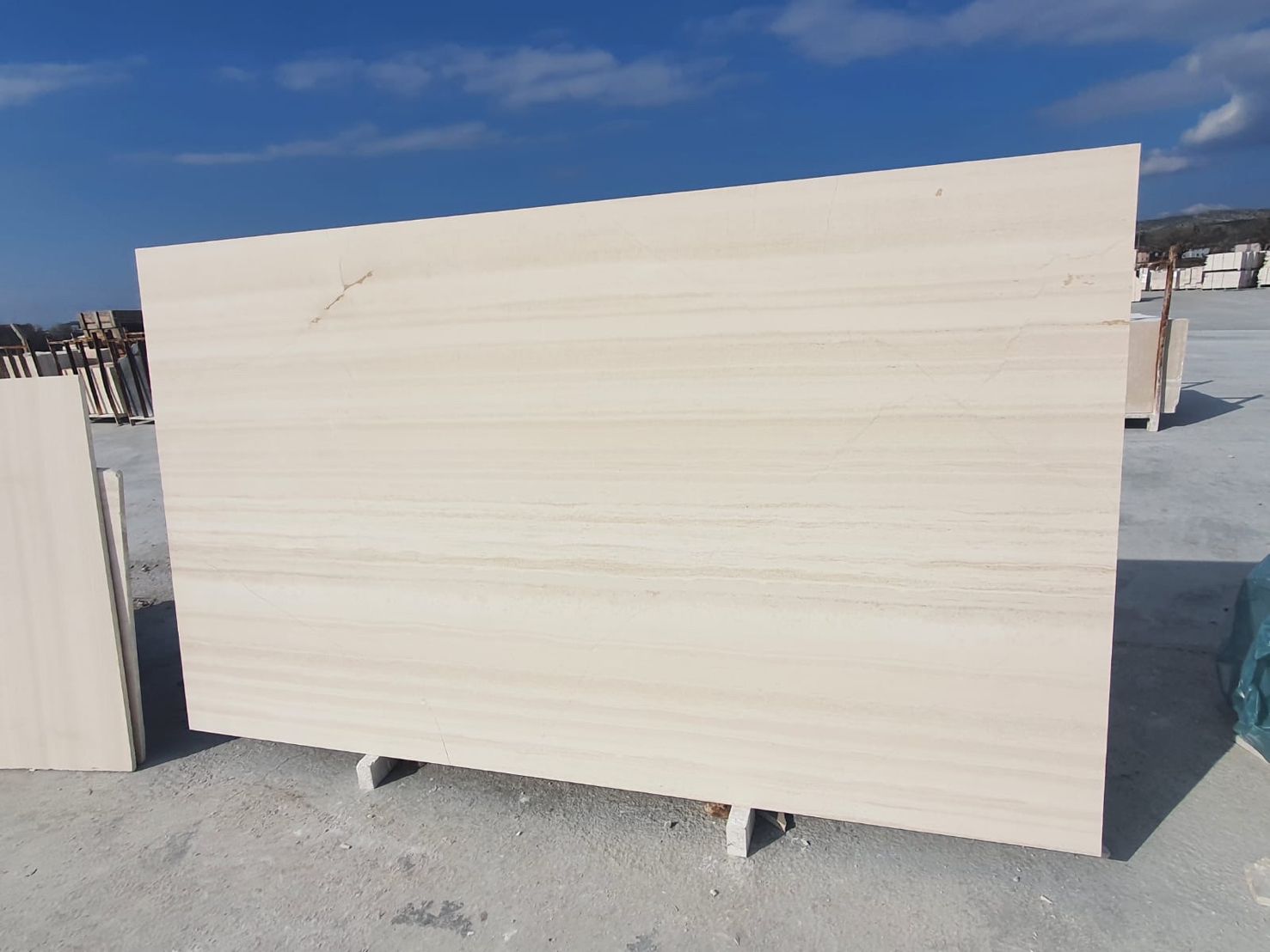 Image of Limestone Vein Cut