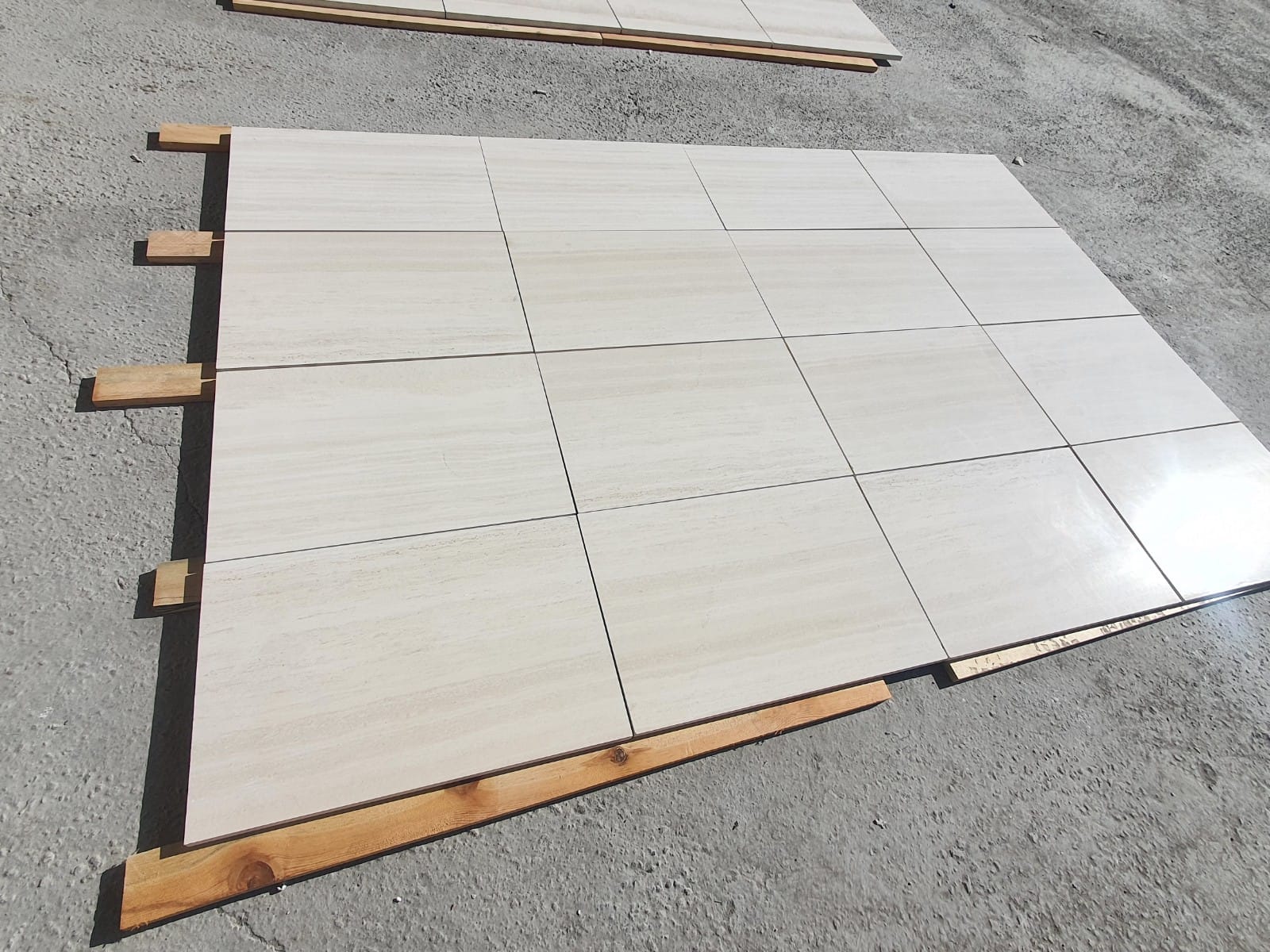 Image of Limestone Vein Cut